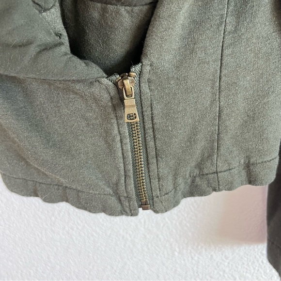 Young, Fabulous and Broke Green Puffer Jacket - Picture 3 of 10